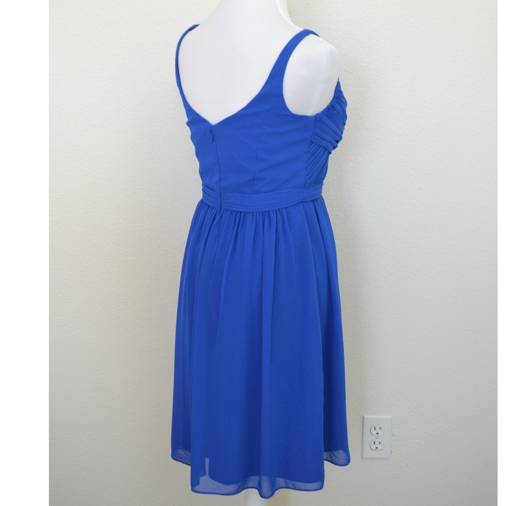 David's Bridal Royal Blue V-Neck Chiffon Cocktail Dress - Picture 4 of 7